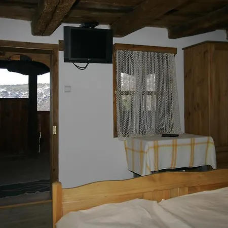 Kruchma Bratyata Guest house Kovacevica